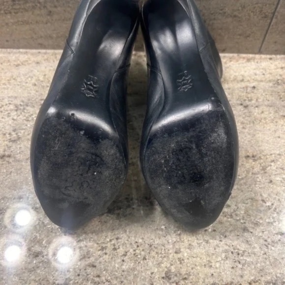 Beautiful Black Tory Burch Calf Leather Ankle Stiletto Booties - Picture 5 of 5